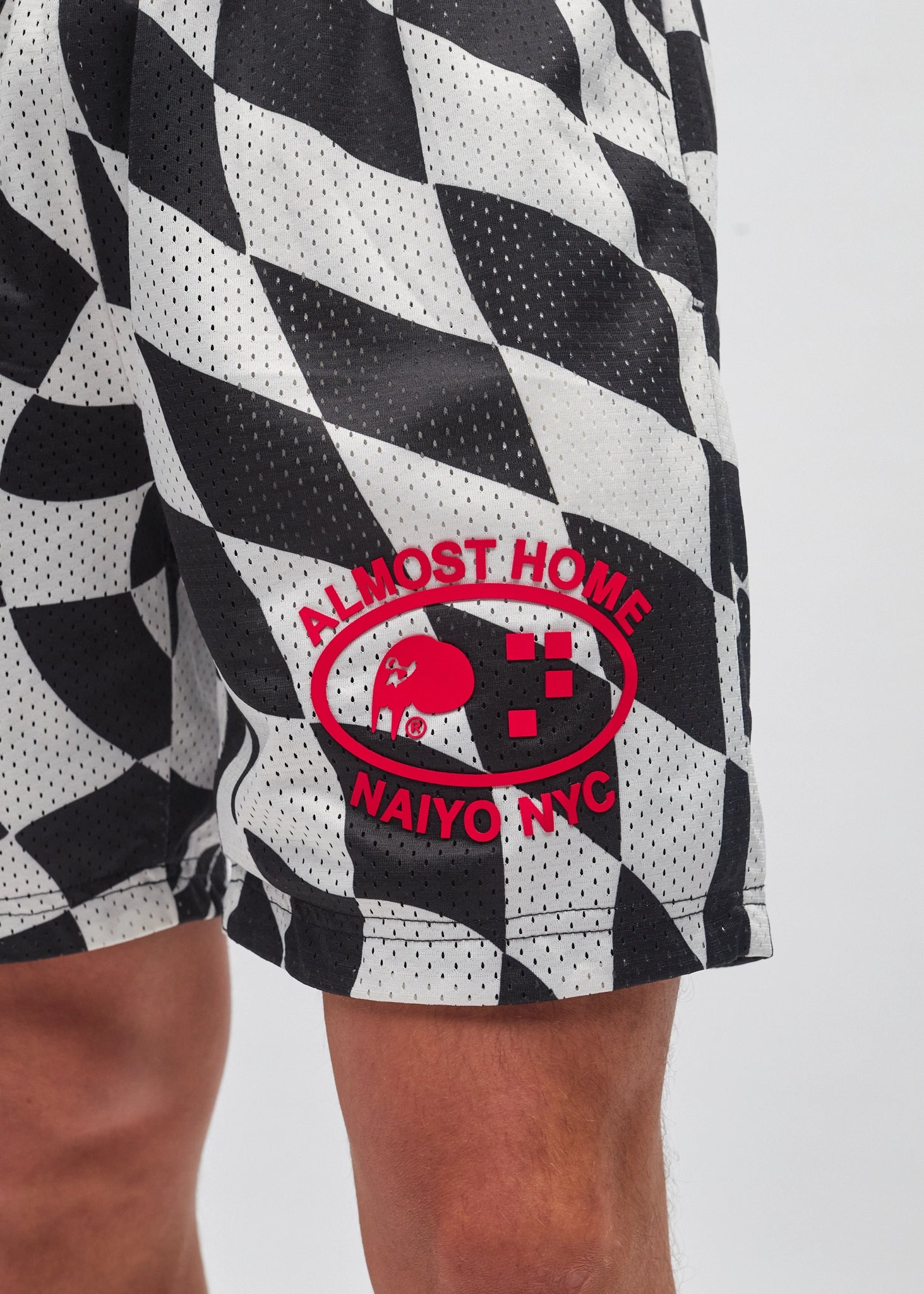 NAÏYO NYC x AH Vendbare Shorts