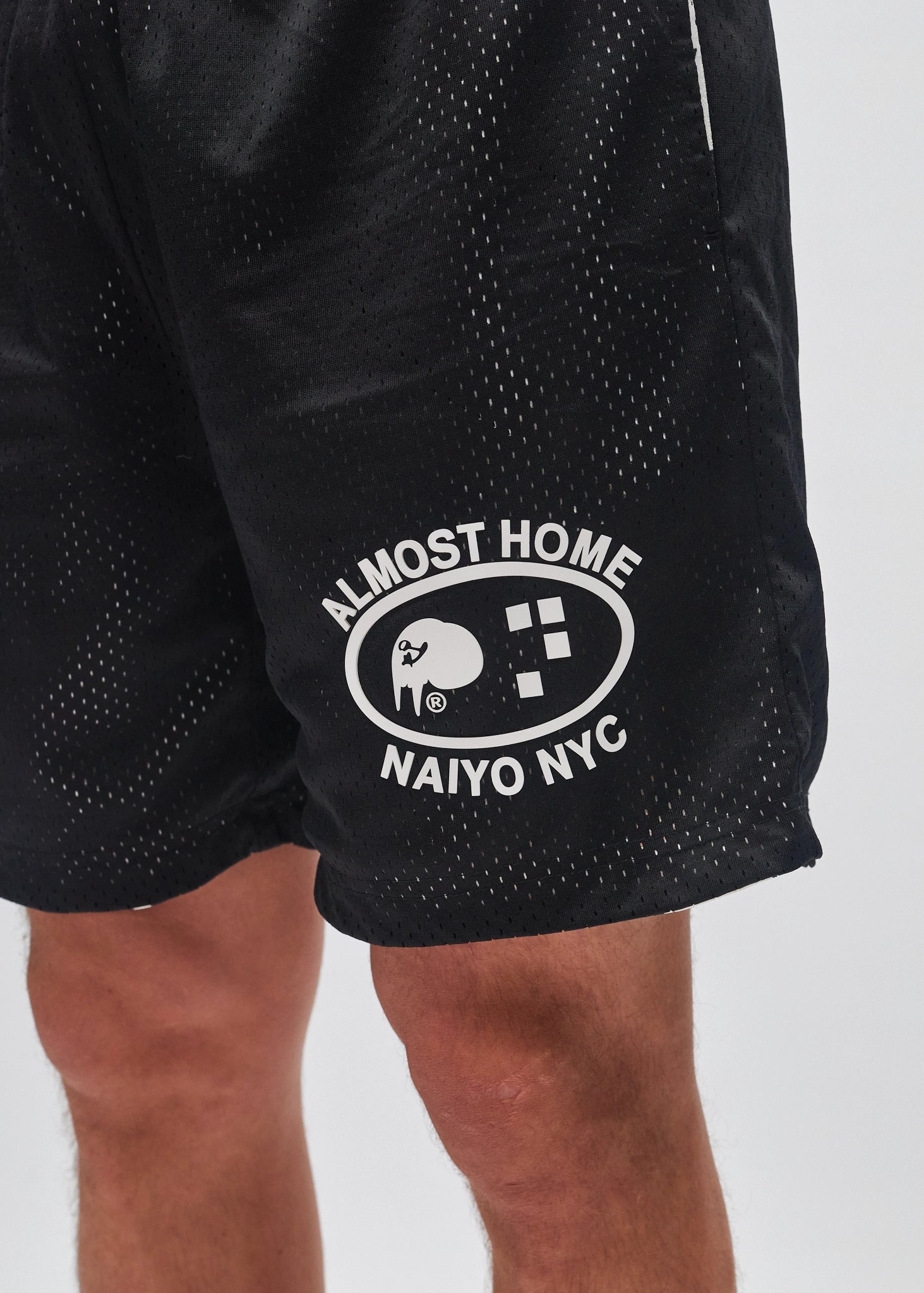 NAÏYO NYC x AH Vendbare Shorts